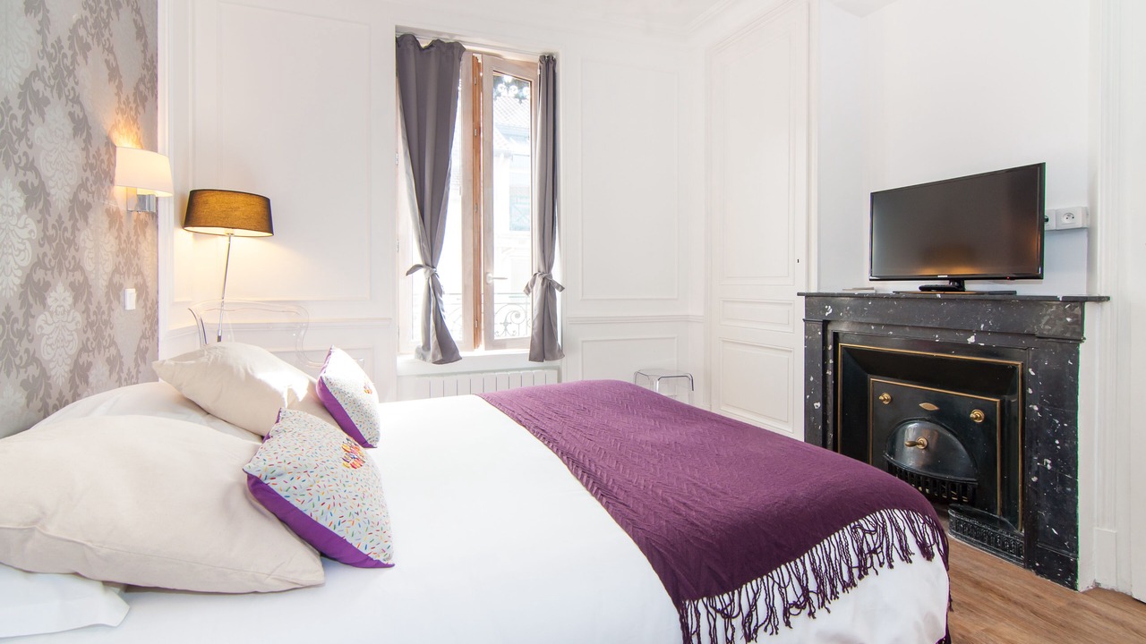 Photo of Bedroom in Charmettes - Bellecombe