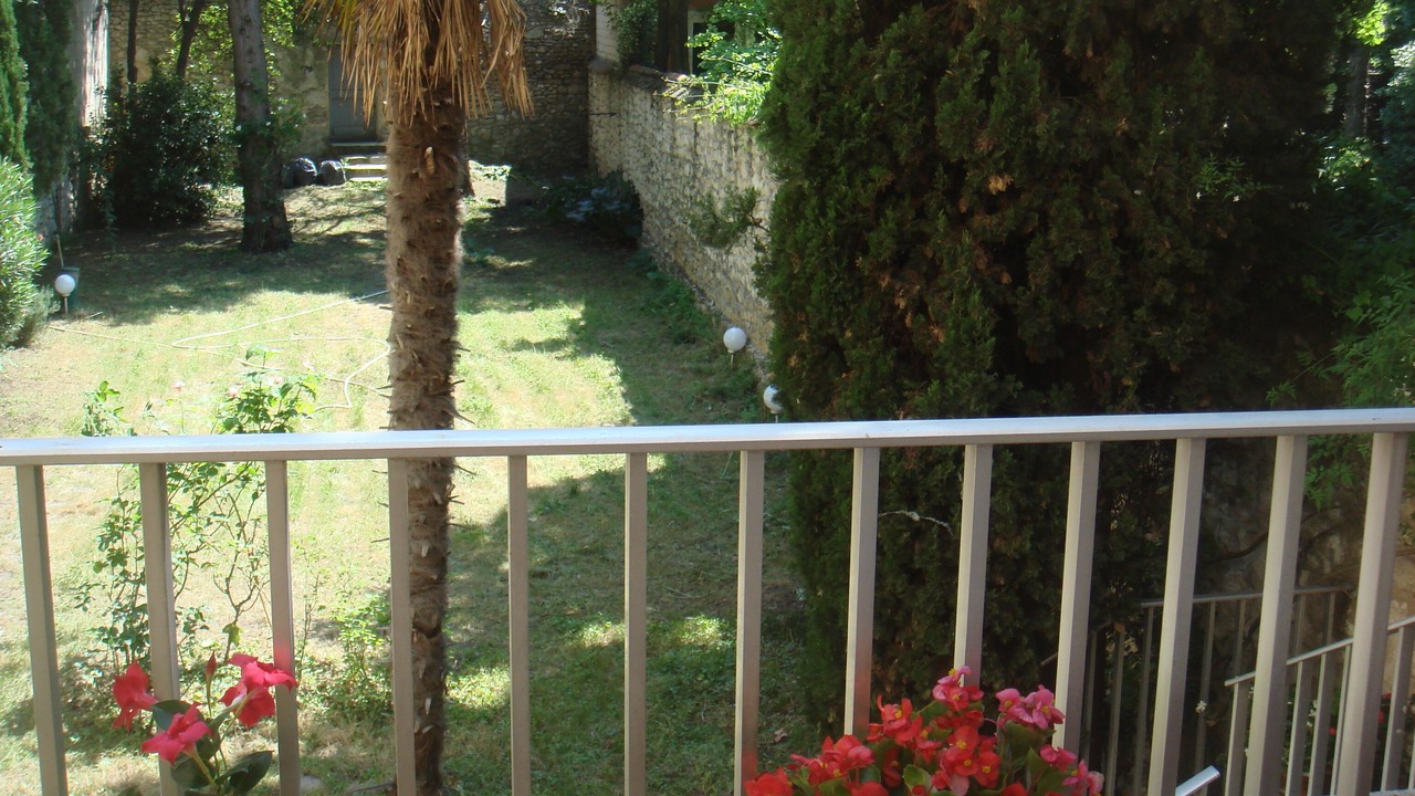 Photo of Outdoor in Avignon City Centre