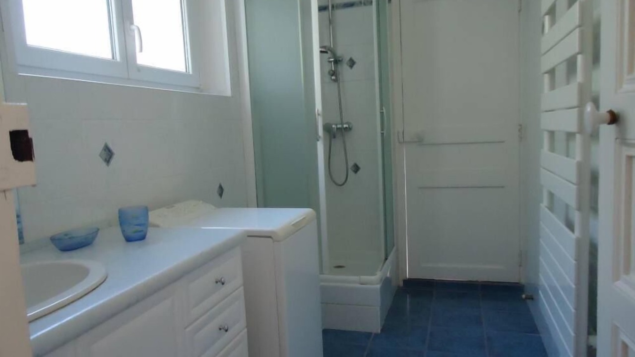 Photo of Bathroom in Cassis