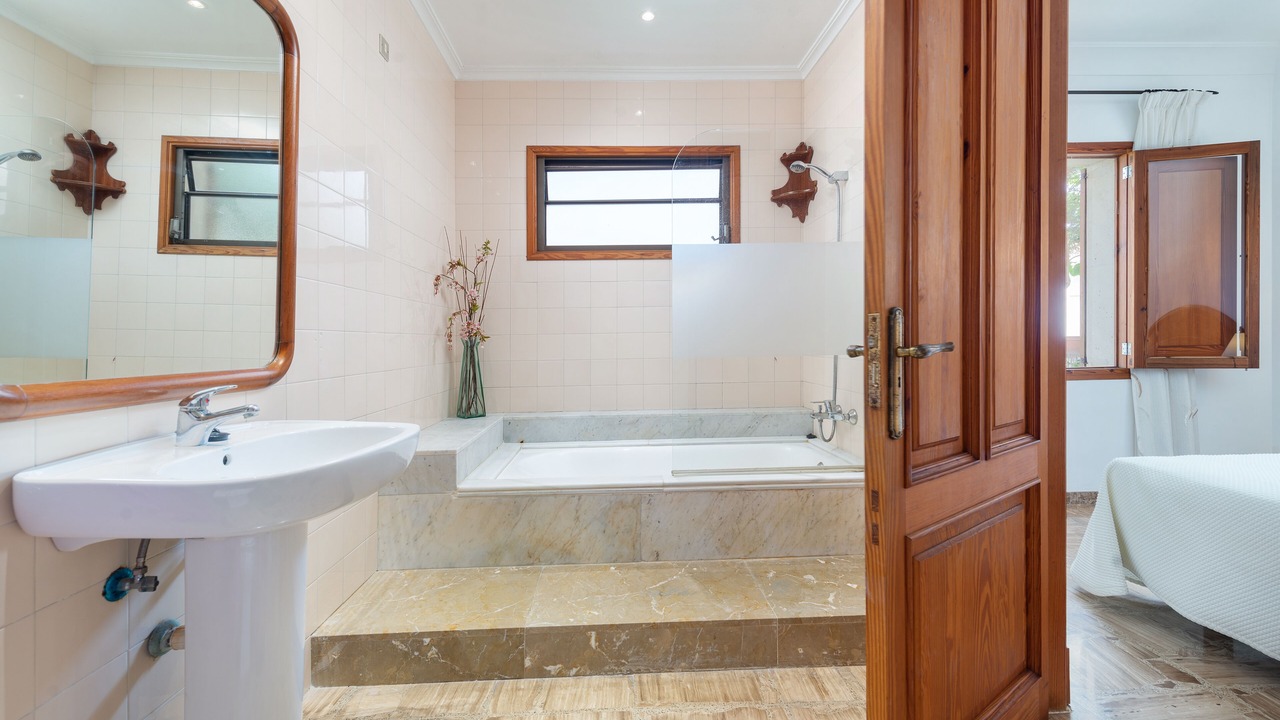 Photo of Bathroom in Muro