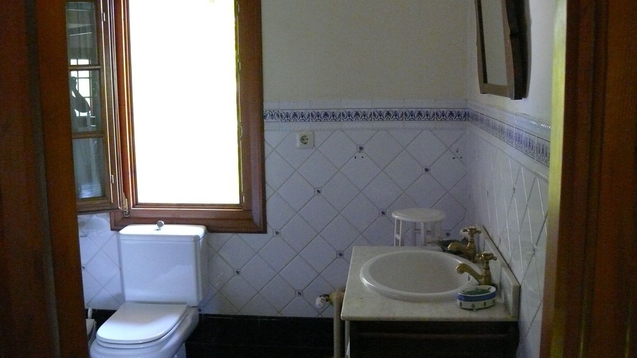 Photo of Bathroom in Almansa