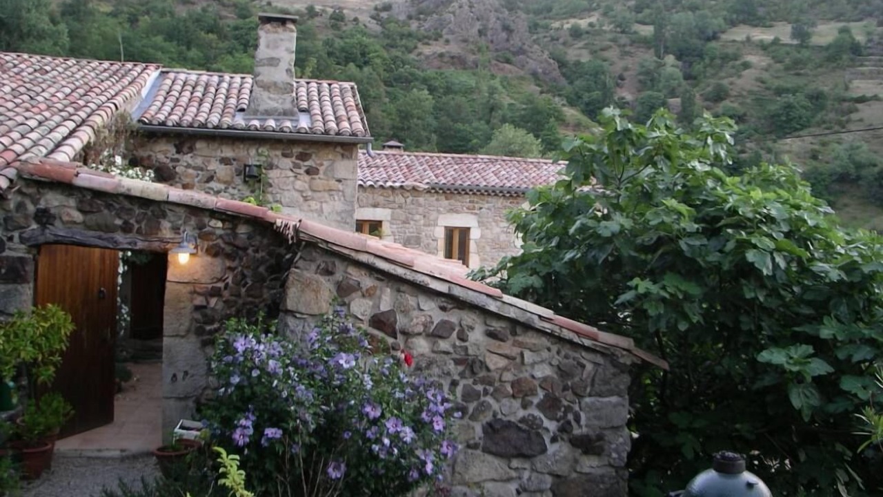 Photo of Outdoor in Pourcheres