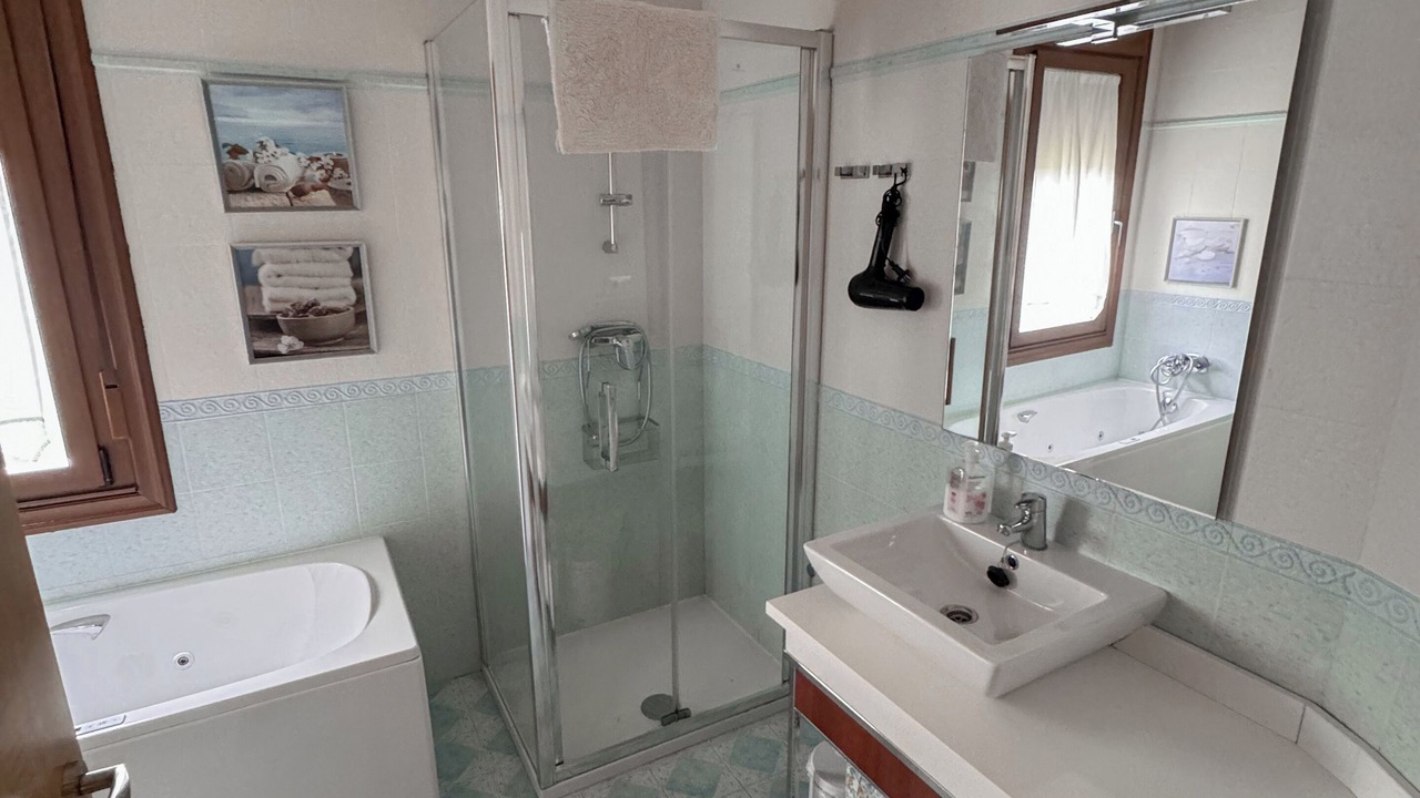 Photo of Bathroom in Cenlle