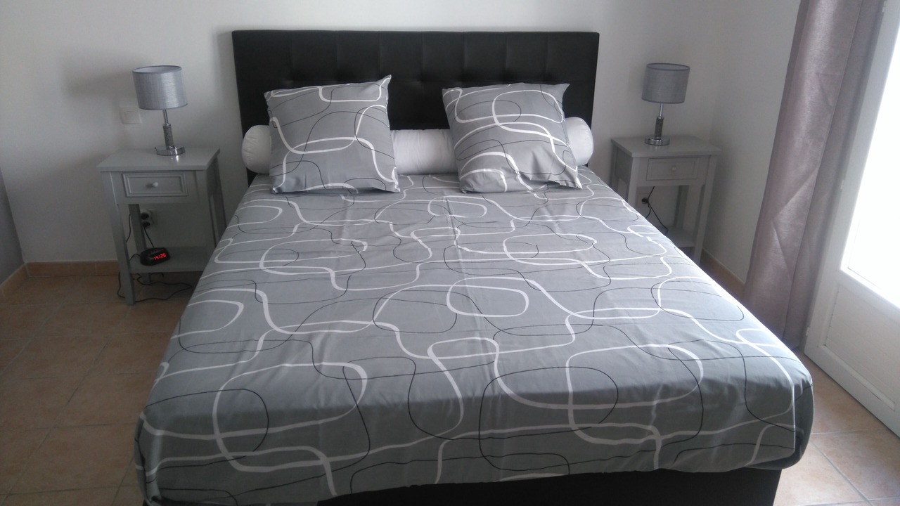 Photo of Bedroom in Comps