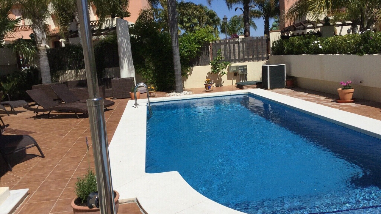 Photo of Outdoor in Coin