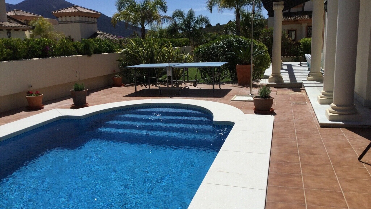Photo of Outdoor in Coin