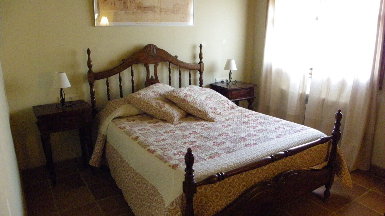 Photo of Bedroom in Monells