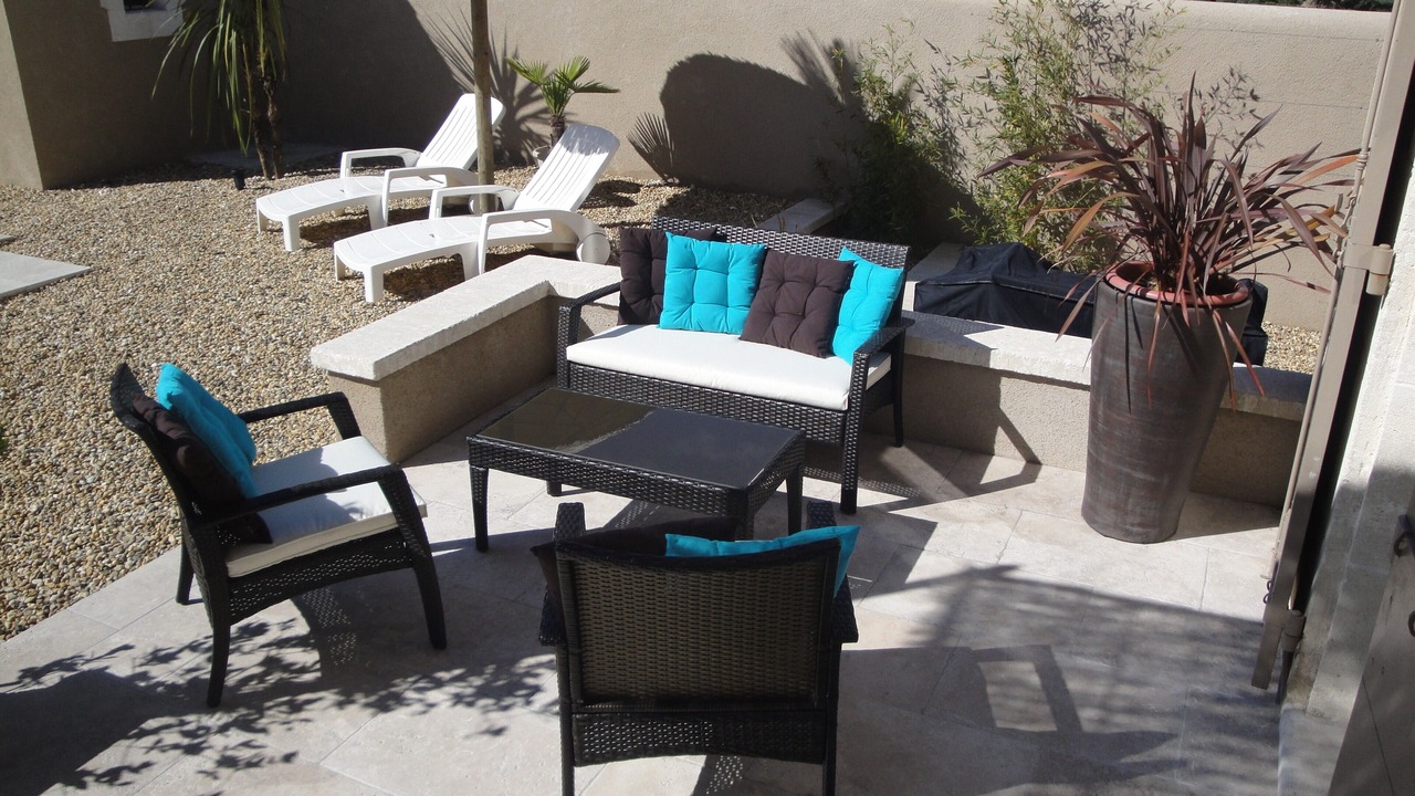 Photo of Patio Balcony in St.-Remy-de-Provence