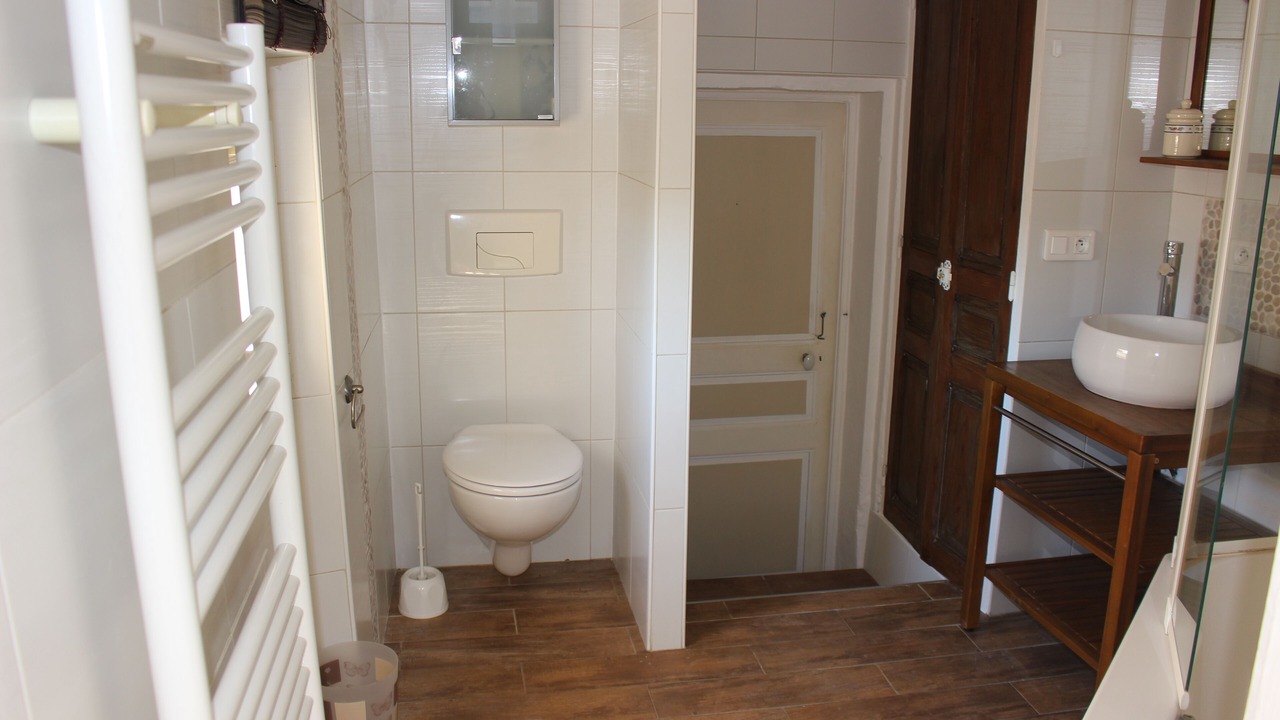 Photo of Bathroom in Puyloubier