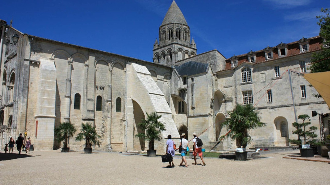 Photo of Others in Saintes