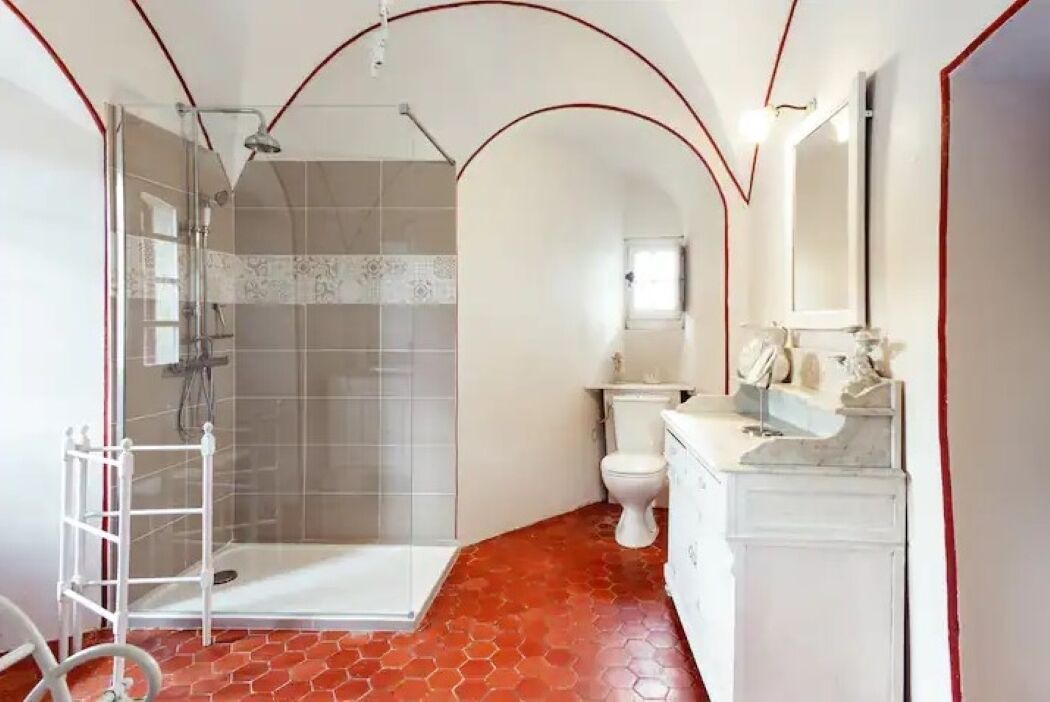 Photo of Bathroom in Castelnau-Valence