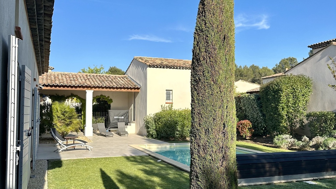 Photo of Outdoor in Pont Royal