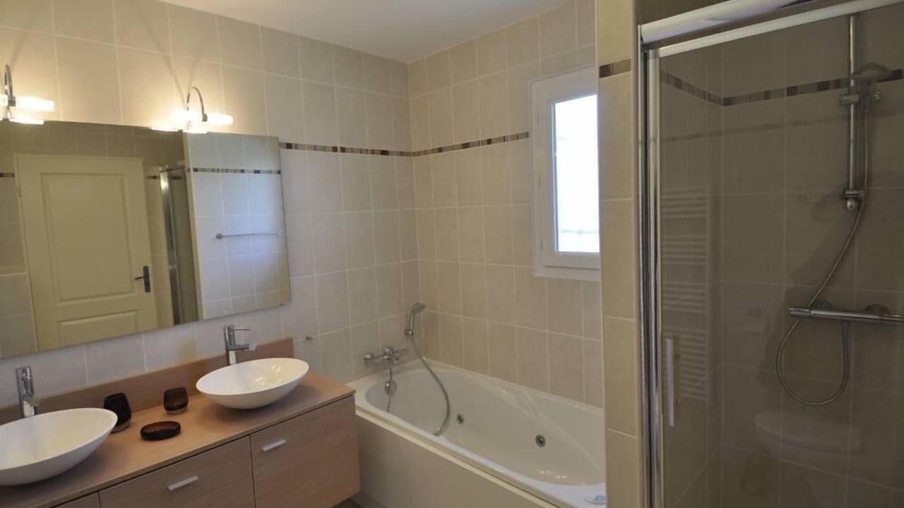 Photo of Bathroom in Pont Royal