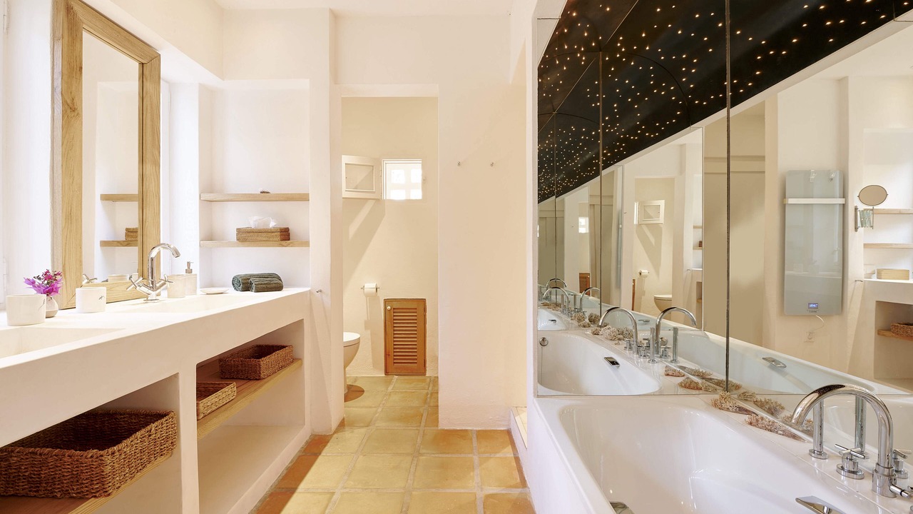 Photo of Bathroom in San Antonio Bay
