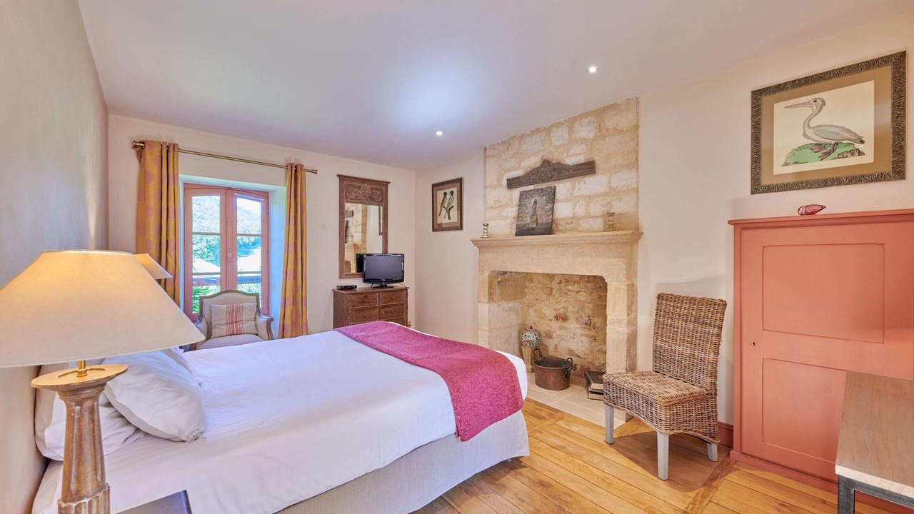 Photo of Bedroom in Saint-Amand-de-Coly