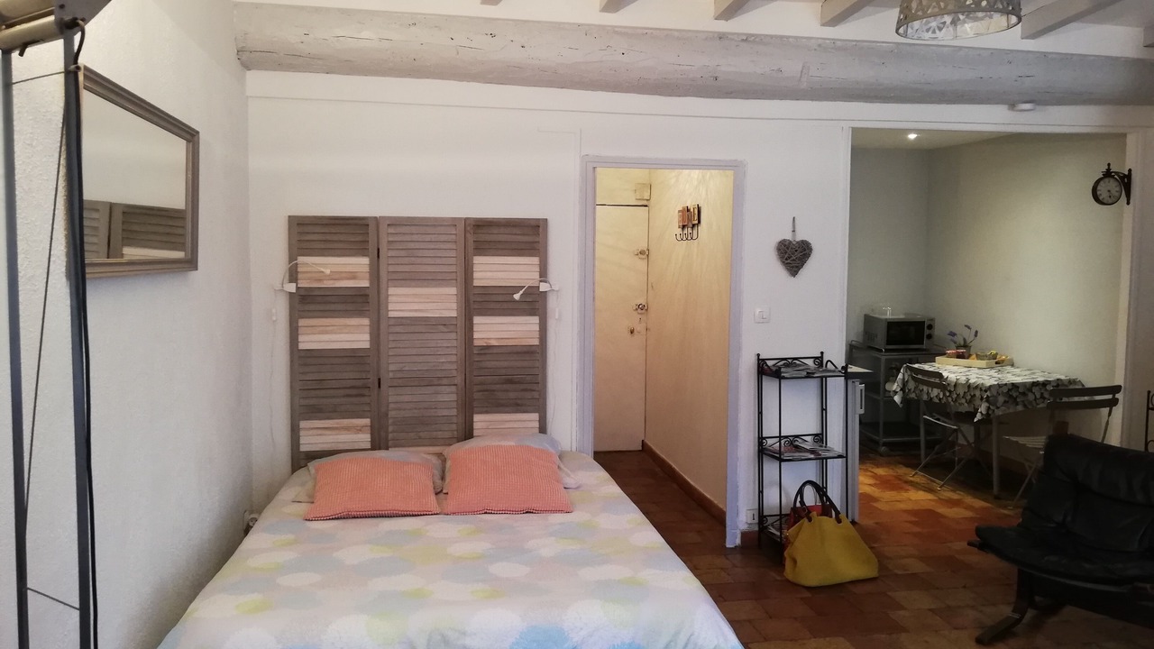 Photo of Bedroom in Aix-en-Provence Historic Centre