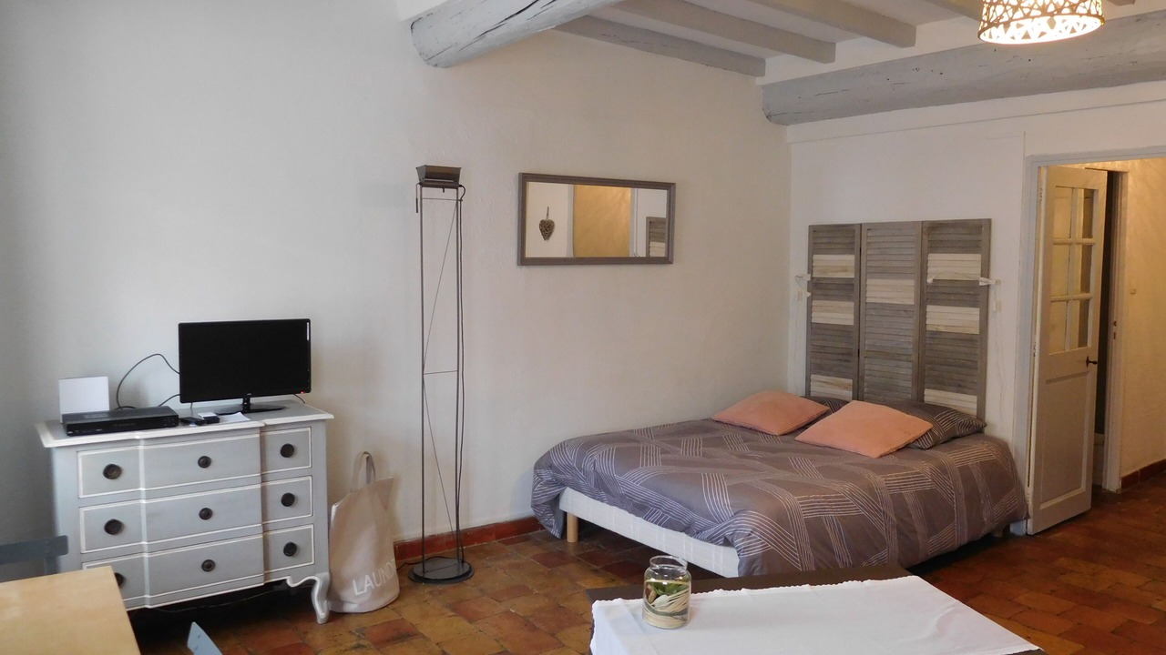 Photo of Bedroom in Aix-en-Provence Historic Centre