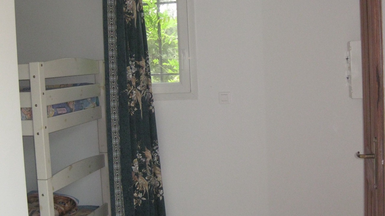 Photo of Bedroom in Ensues-la-Redonne