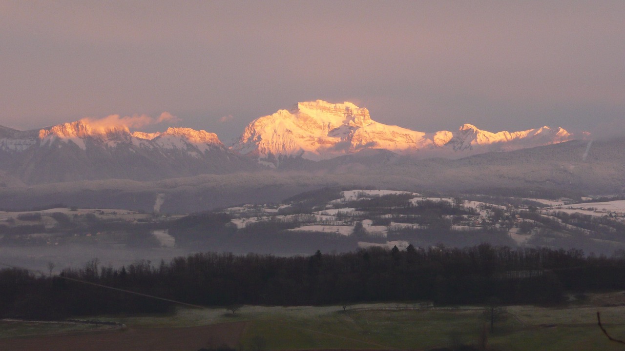 Photo of Others in Moye