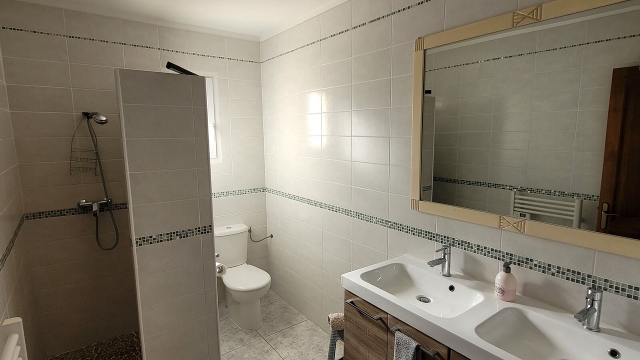 Photo of Bathroom in Saint-Chamas