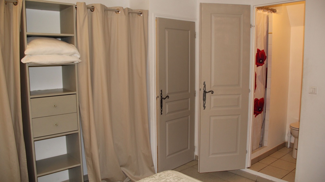 Photo of Bedroom in Lagnes