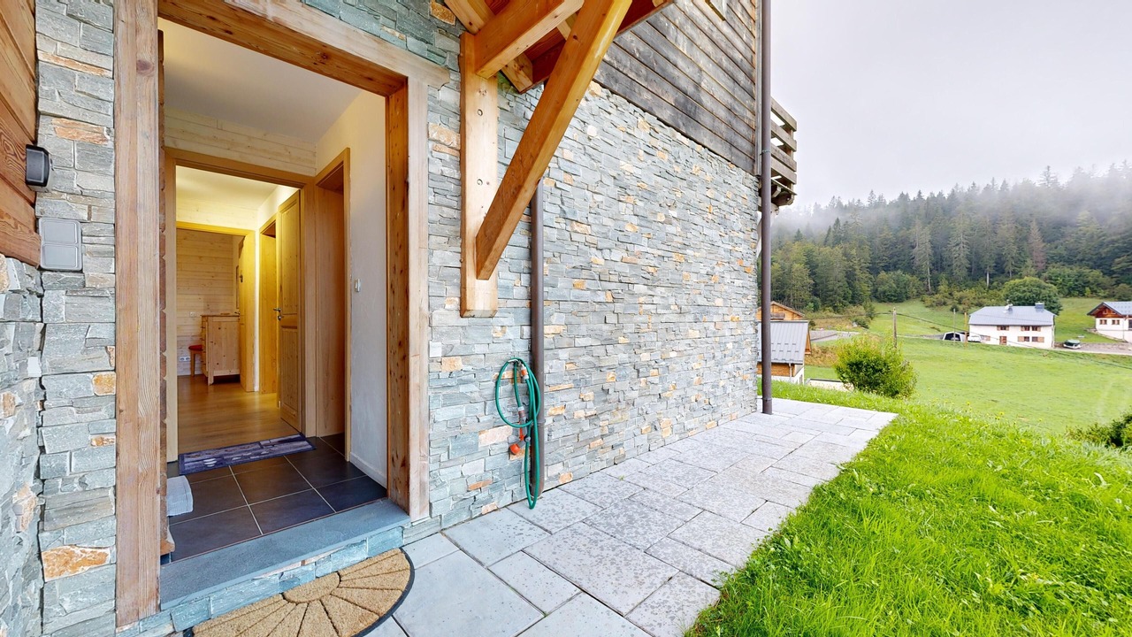 Photo of Outdoor in Premanon