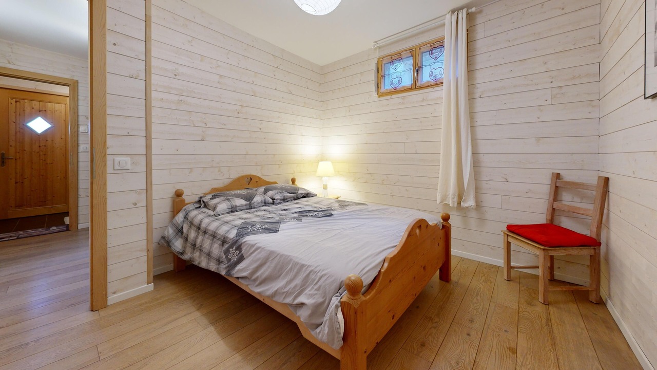 Photo of Bedroom in Premanon
