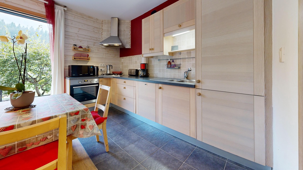Photo of Kitchen in Premanon