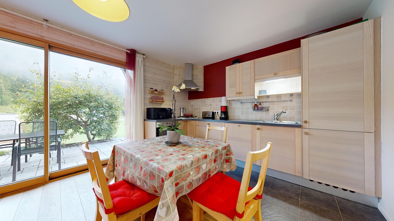 Photo of Kitchen in Premanon