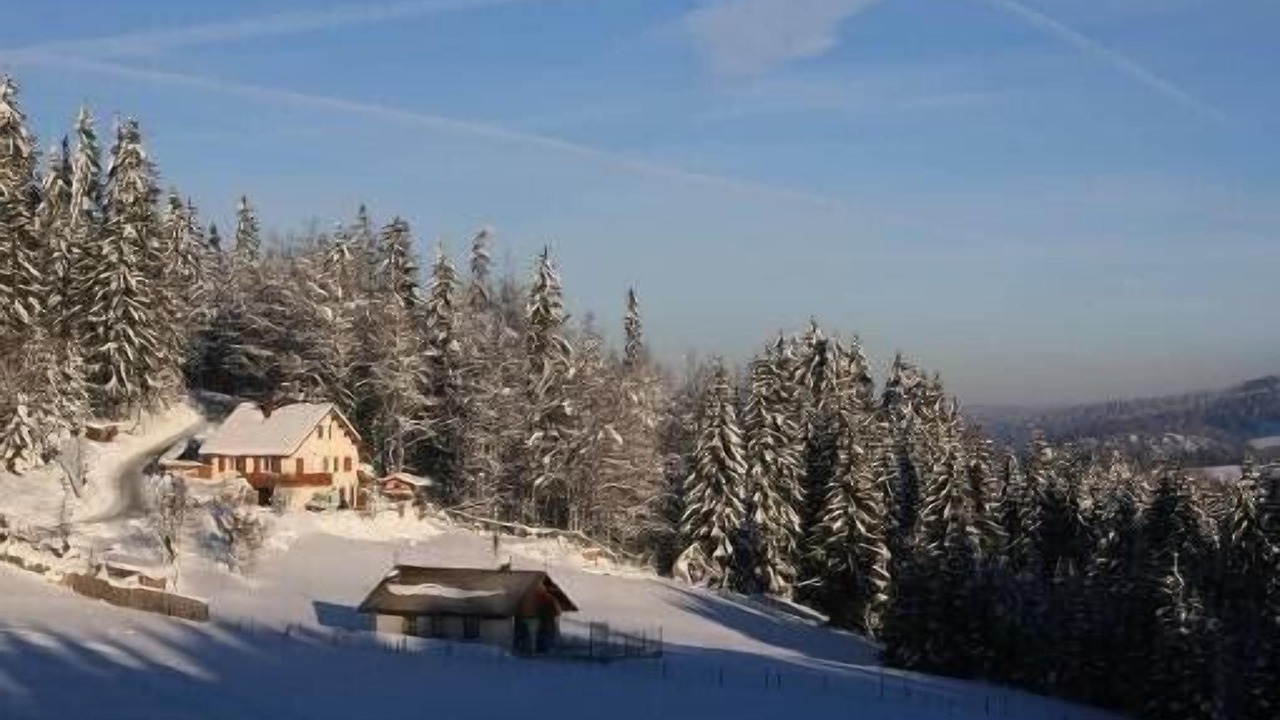Photo of Outdoor in Premanon