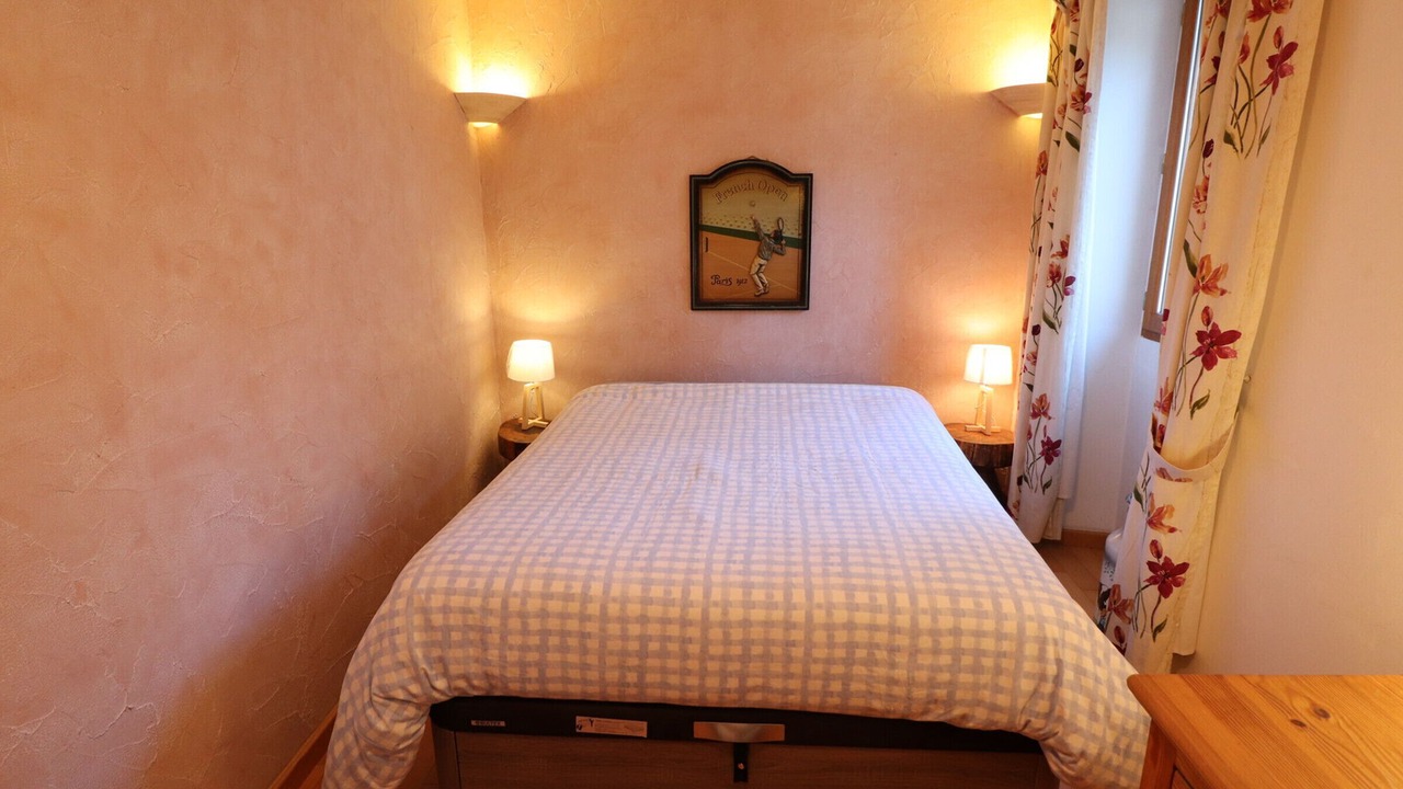 Photo of Bedroom in Annecy Old Town
