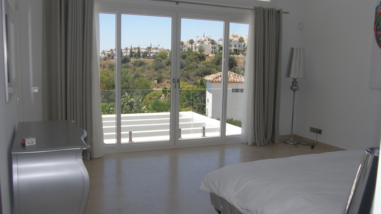 Photo of Bedroom in New Golden Mile