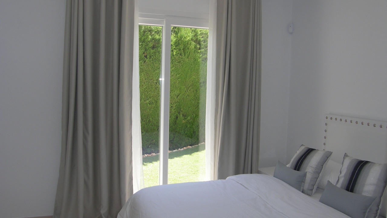Photo of Bedroom in New Golden Mile