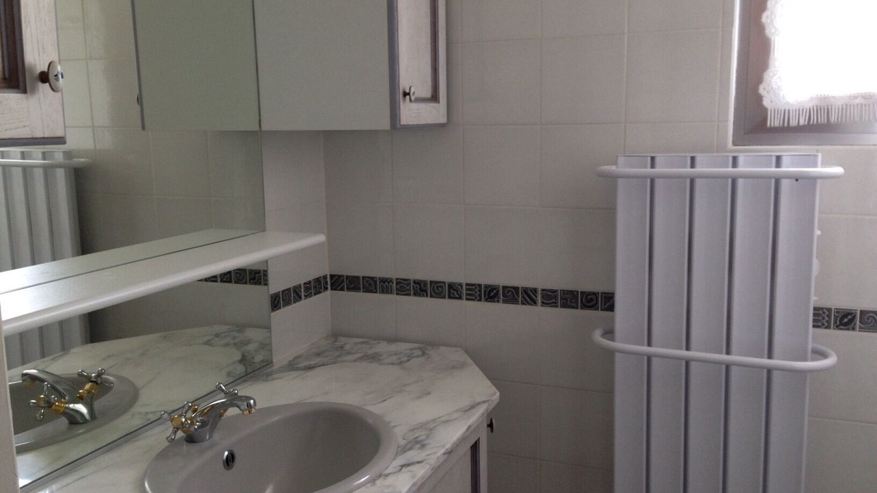 Photo of Bathroom in Font-Romeu-Odeillo-Via