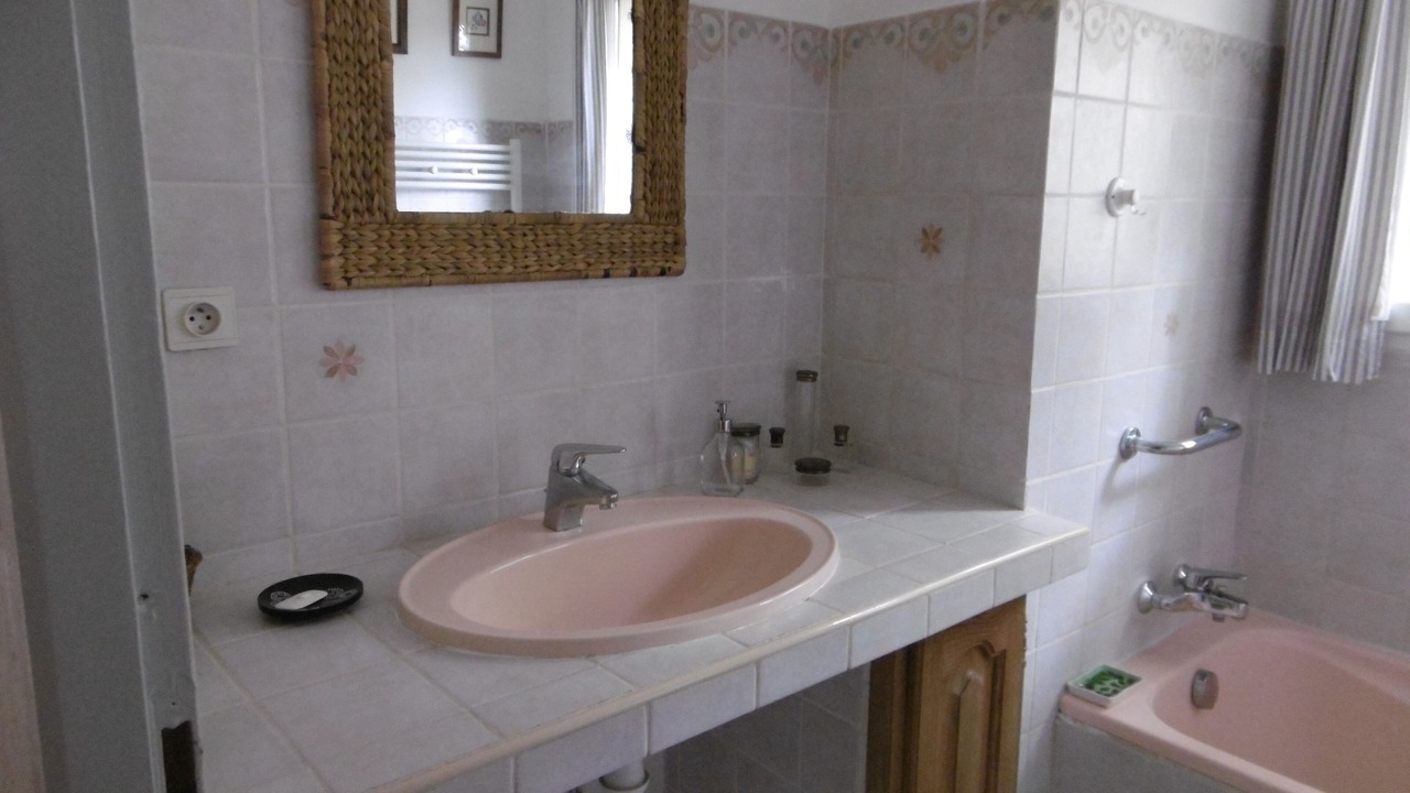 Photo of Bathroom in Ceyreste