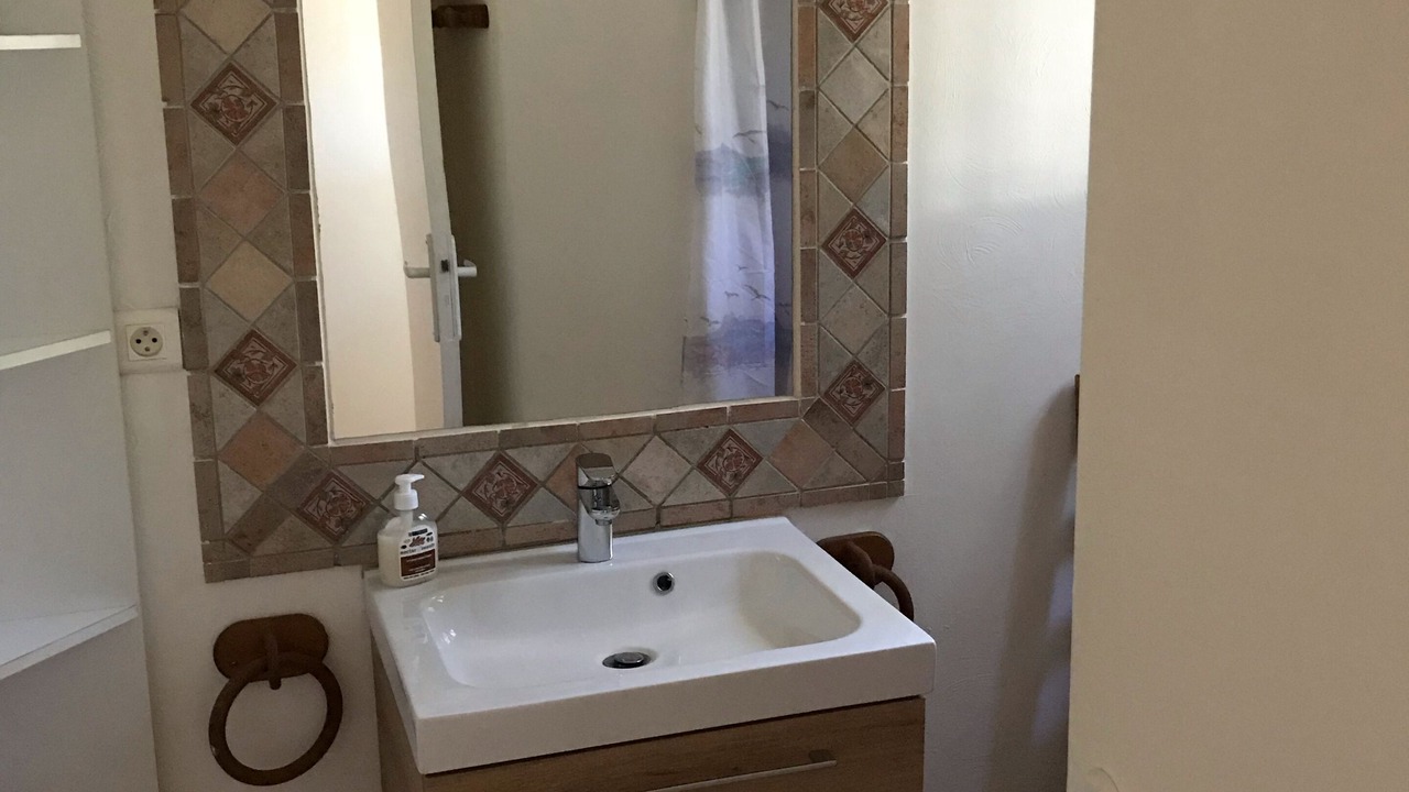 Photo of Bathroom in Saint-Siffret