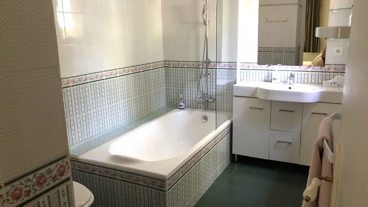 Photo of Bathroom in Saint-Siffret