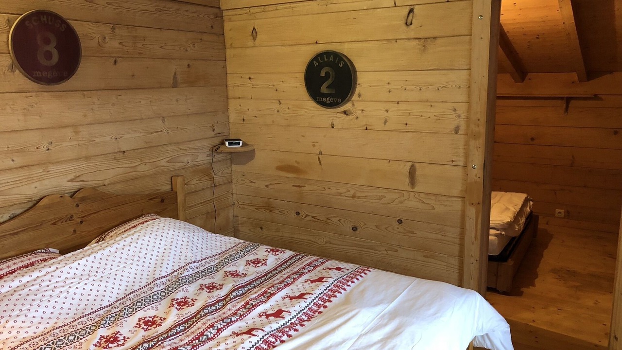 Photo of Bedroom in Demi-Quartier