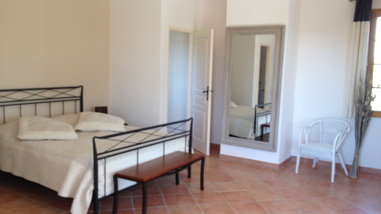 Photo of Bedroom in Cabrieres-d'Avignon