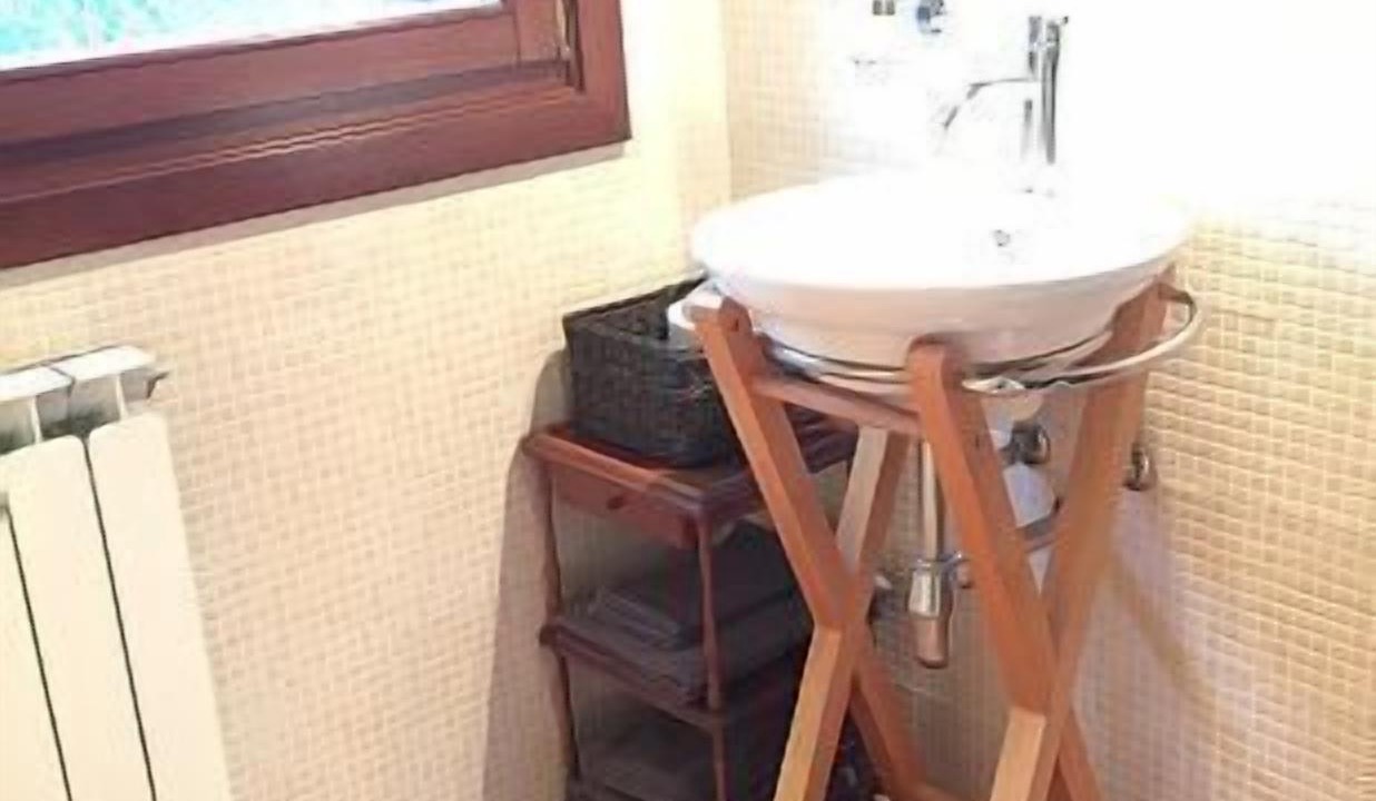 Photo of Bathroom in Larraun