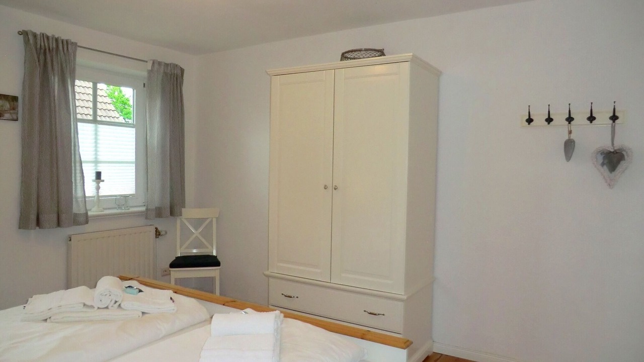 Photo of Bedroom in Oevenum