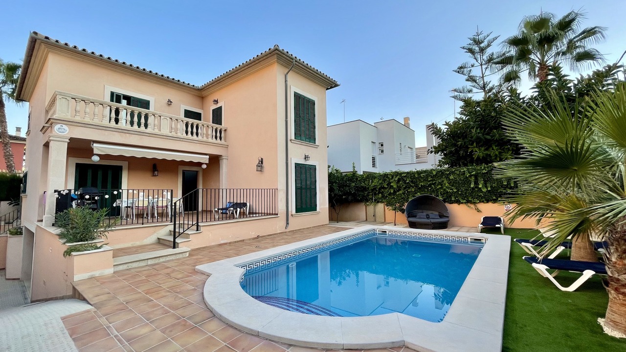 Photo of Outdoor in Les Meravelles