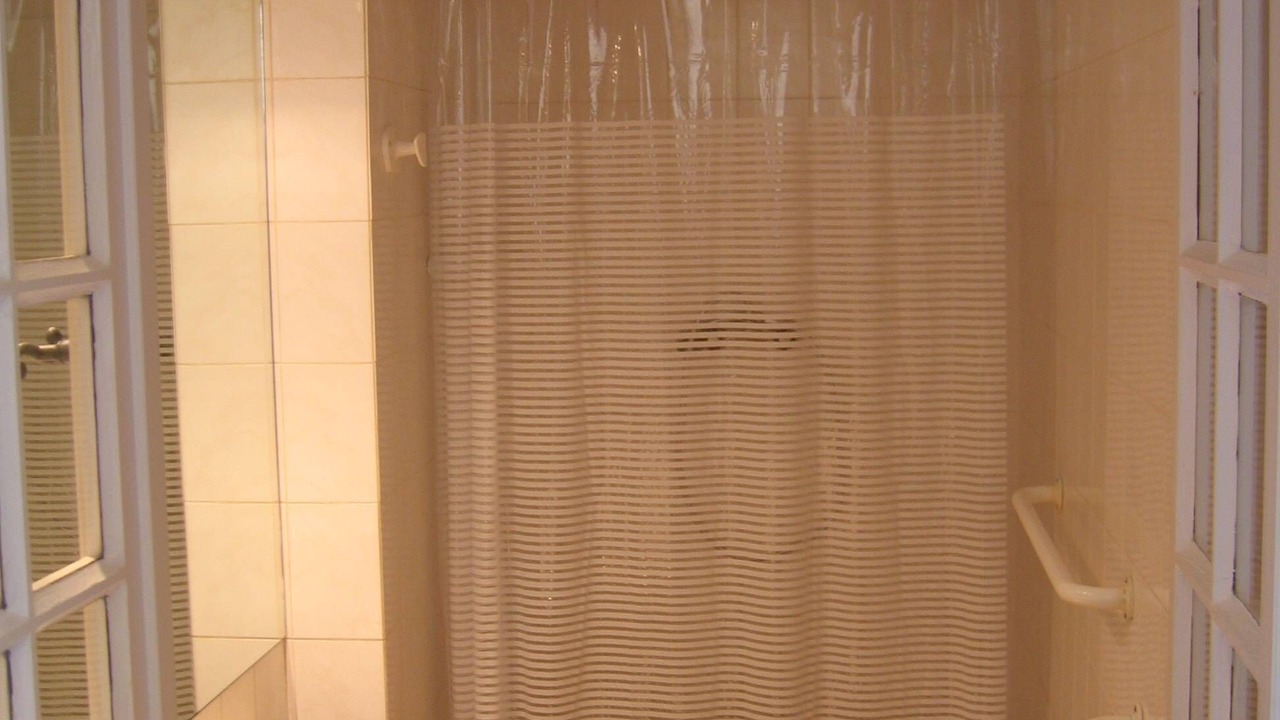 Photo of Bathroom in Avignon City Centre