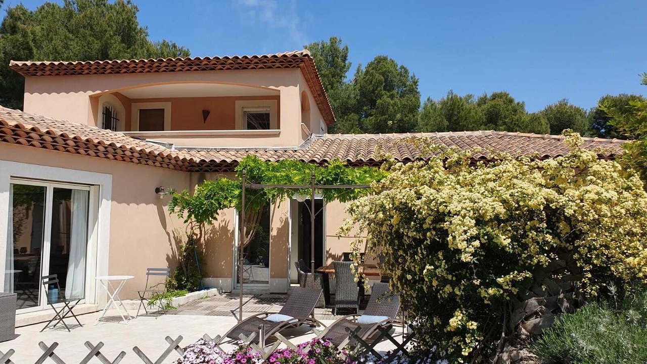 Photo of Patio Balcony in Ensues-la-Redonne