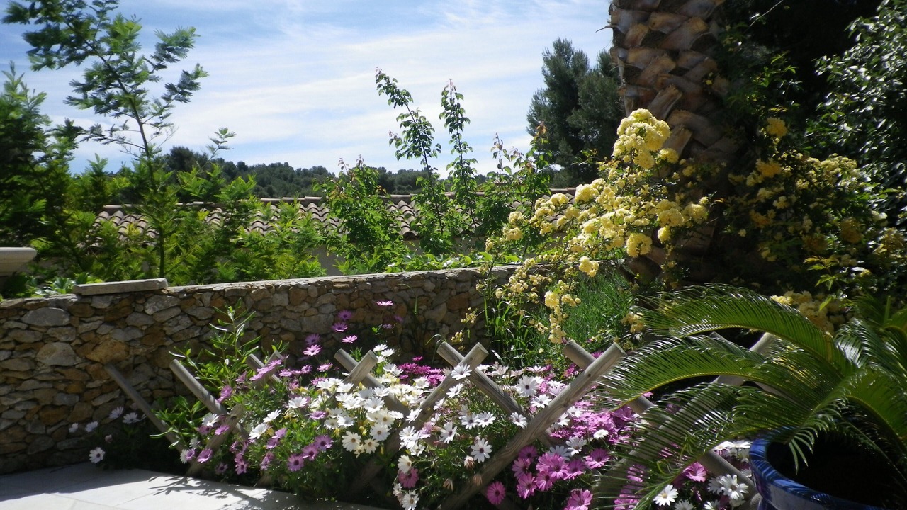 Photo of Outdoor in Ensues-la-Redonne