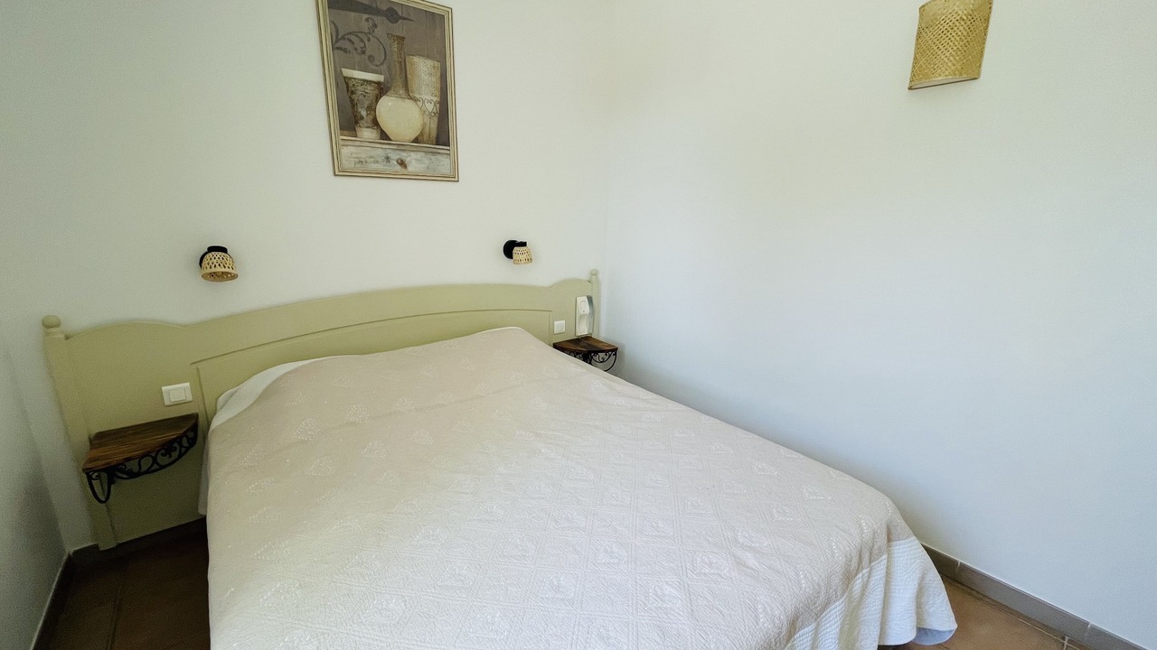 Photo of Bedroom in Gordes