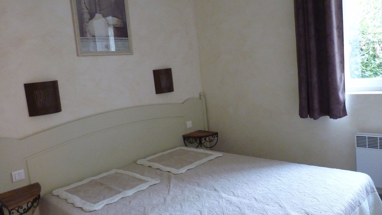 Photo of Bedroom in Gordes