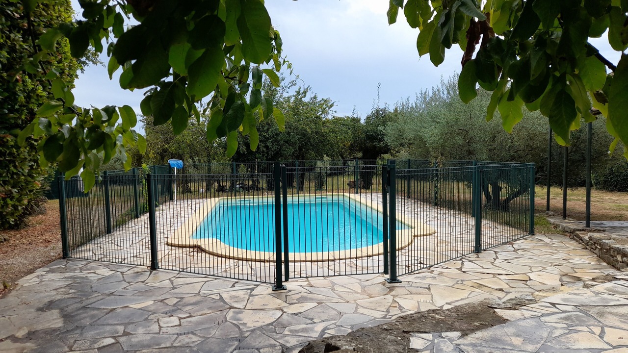 Photo of Outdoor in Saint-Andre-de-Roquepertuis