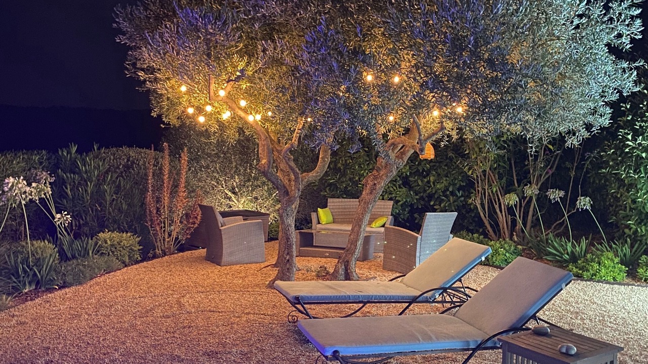 Photo of Outdoor in Cucuron
