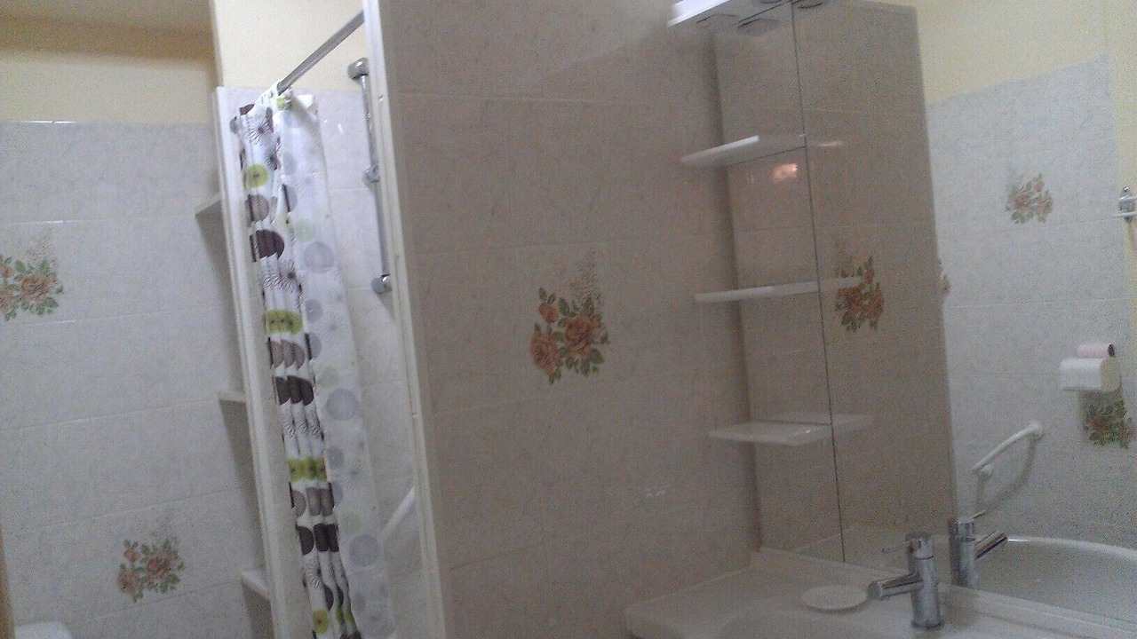 Photo of Bathroom in Lamalou-les-Bains